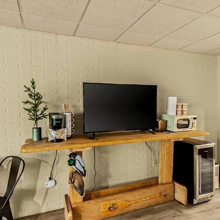 Stonegate Lodge King Bed Wifi 50 Roku Tv Salt Water Pool Room #104 ユリーカ・スプリングス エクステリア 写真