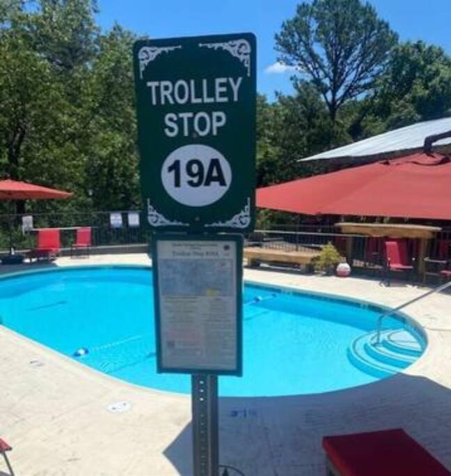 Stonegate Lodge King Bed Wifi 50 Roku Tv Salt Water Pool Room #104 ユリーカ・スプリングス エクステリア 写真